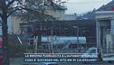 La benzina fuoriuscita e l'autobotte esplosa