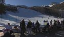 Neve in montagna, caldo sulle spiagge del sud