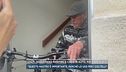 Lilly, Sebastiano rientra a casa in auto, poi esce in bici