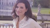 Laura Pausini e l'ode all'hamburger: scoppia la polemica