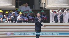 Addio a Papa Francesco, l'incontro con Roberto Benigni