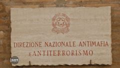 La fabbrica di dossier contro il centrodestra