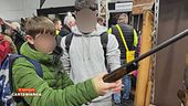 Verona, bambini e adolescenti alla Fiera delle armi