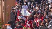Gaza: superati i 50mila morti, attaccate anche le ambulanze