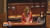 Santanchè prende a borsettate il Parlamento, ha ragione lei?