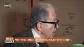 Prodi tira i capelli a una giornalista, ecco com'è andata