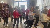 "Anema e core", la nuova coreografia delle nonne di Ostuni