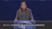 Ilaria Salis si mette al lavoro