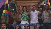 "Prestata alla politica, sogno il cinema" ma intanto Schlein canta