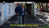 REI: Finto 007 per "amore"?