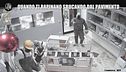AGRESTI: Quando ti rapinano sbucando dal pavimento