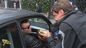 Stasera a Striscia, nuovo Tapiro d'oro a Fedez per l'arresto delle sue guardie del corpo