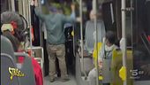 Gli autisti di bus, tra stipendi bassi e orari notturni e pericolosi
