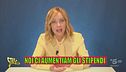 Meloni dj si scatena sulle note di: «Tu la pensione la prendi… a 70 anni, 70 anni»
