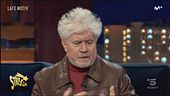 La coppia di sosia che non ti aspetti: Pedro Almodóvar e Lello Arena