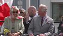Re Carlo compie gli anni e riceve... la Barbie Camilla!