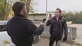 Stasera Striscia la notizia incontra Enrico Sanchi, il direttore di Lifeandpeople.it, che maltratta le aspiranti giornaliste, ma poi pubblica i loro articoli senza citarle né pagarle