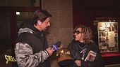 Stasera a Striscia: Tapiro d'oro a Irene Grandi per la poca sportività con cui ricorda il secondo posto a Sanremo 2000