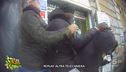 Ghione e il suo cameraman aggrediti dai venditori di merce rubata a Roma