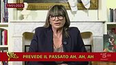 La medium Elisa prevede pure il passato!