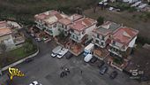 Pozzuoli, il giudice sospende l'esecuzione degli sgomberi dopo il servizio di Striscia