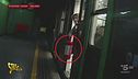 Borseggiatrice blocca la metropolitana utilizzando un estintore