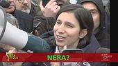 Quella macchina qua devi metterla là: Elly e il Parcheggio Democratico!