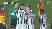 Striscioni: c'è chi litiga per calciare un rigore e chi, invece, per battere un calcio d'angolo...