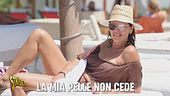 "Faccia tosta plasticamente" la hit del Grande Flagello sulla Santanchè