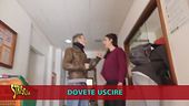 Jimmy Ghione indaga sul centro accoglienza che butta il cibo nella spazzatura