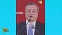 Super Mario Draghi incenerisce con lingue di fuoco i colleghi con l'orologio in mano...