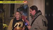 Dario Maltese inscena un rito scaramantico a Pomeriggio Cinque e Myrta Merlino si becca il Tapiro d'oro