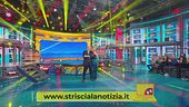 La Striscia dei record prosegue tra "chitarre su pista" e struzzi