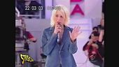 Auguri a Maria De Filippi: da "Queen" della Tv a regina delle gaffe