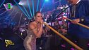 Michelle Hunziker all'Eurovision e lo strumento musicale svizzero di cui non capisce un "corno"