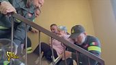 Varese, due donne invalide "prigioniere" in casa a causa di un ascensore sempre guasto