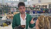 Il sistema sanitario aiuta davvero chi è invalido civile? Ecco la satira del duo comico dei Barbari