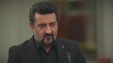Akif: "Omer è il figlio di Suzan!"