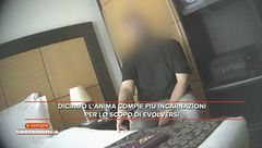 Santoni e guru: l'inchiesta