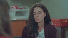 Bahar si confida con Yeliz