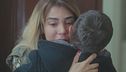 Ceyda riabbraccia suo figlio