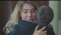 Ceyda riabbraccia suo figlio