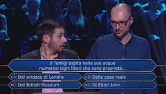 Mattia chiede l'aiuto di un suo amico