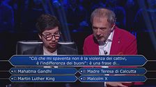 Mauro chiede l'aiuto dell'amico Dario