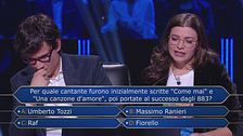 Riccardo chiede l'aiuto della fidanzata Carolina