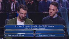Riccardo chiede l'aiuto del 50:50 e dell'amico Alessandro