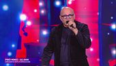 Pino Minio in "Con le mani"