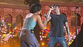Giordana Angi e Fabrizio Moro cantano ''Portami via''