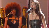 Elodie canta ''I Put a Spell on You''