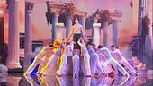 Alessandro Cavallo danza sulle note di ''Aria''